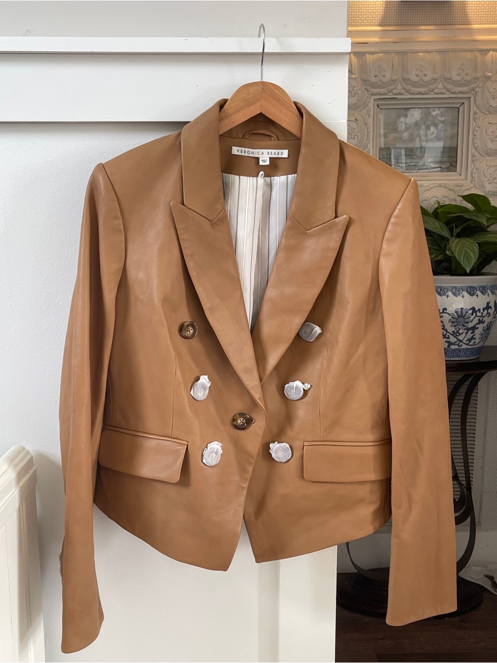 Veronica Beard Camel Double-Breasted Leather Dickey Blazer size 6